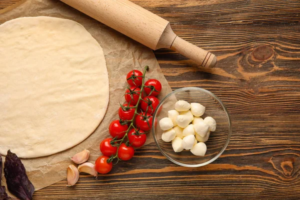 Dough Ingredients Preparing Pizza Wooden Background — Stock Photo, Image