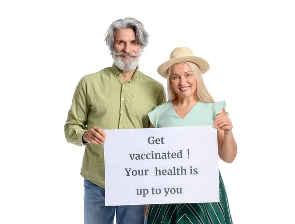 Senior Couple Holding Poster Text Get Vaccinated Vaše Zdraví Vaše — Stock fotografie