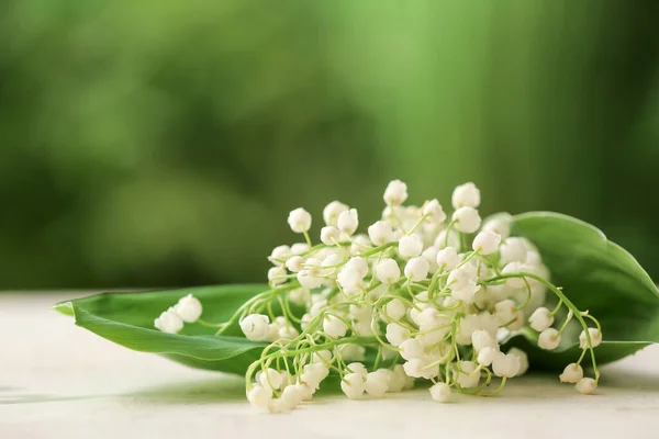 Mooie Lelie Van Vallei Bloemen Tafel Buiten Close — Stockfoto