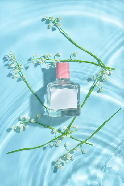 Bottle Perfume Lily Valley Flowers Water Color Background — ストック写真