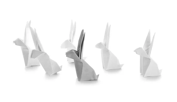 Κουνέλια Origami Λευκό Φόντο Έννοια Της Μοναδικότητας — Φωτογραφία Αρχείου