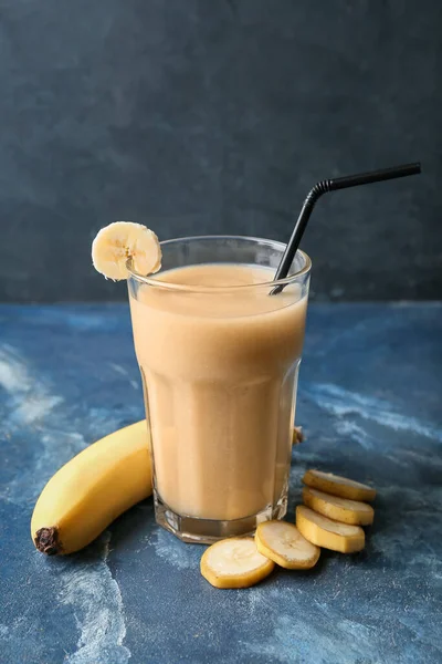 Glass Healthy Banana Smoothie Color Background — Stock Photo, Image