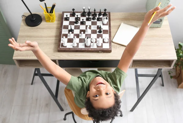 Cute African American Boy Playing Chess Home Top View — Stock Photo, Image