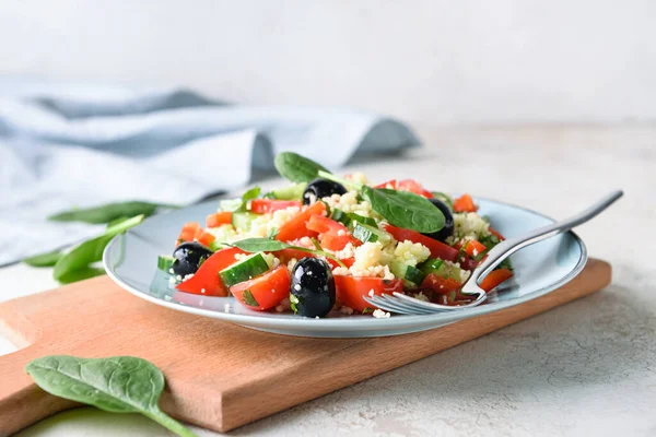 Assiette Avec Couscous Légumes Sur Fond Clair Gros Plan — Photo