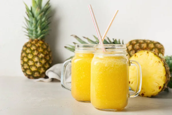 Mason Jars Tasty Pineapple Smoothie Light Background — Stock Photo, Image