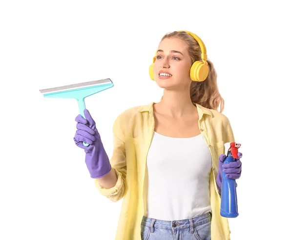 Jonge Vrouw Met Wasmiddel Squeegee Witte Achtergrond — Stockfoto