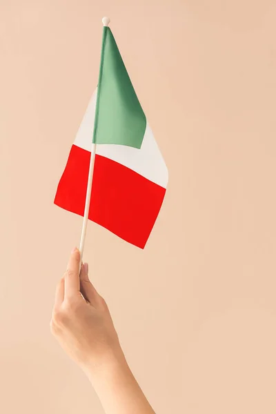 Woman Holding Italian Flag Color Background — Stock Photo, Image