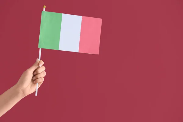 Woman Holding Italian Flag Color Background — Stock Photo, Image