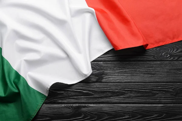 Italian Flag Dark Wooden Background Closeup — Stock Photo, Image