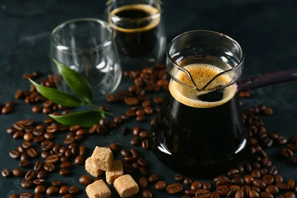 Samenstelling Met Aromatische Turkse Koffie Suiker Bonen Donkere Achtergrond — Stockfoto