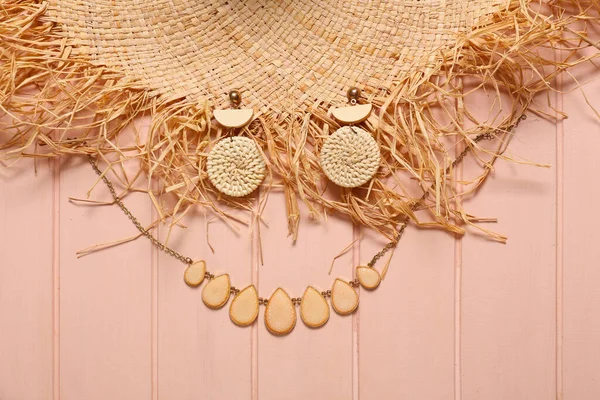 Necklace Earrings Straw Hat Color Wooden Background Closeup — Stock Photo, Image