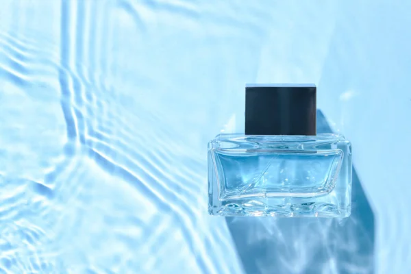 Bottle Perfume Water Color Background — Stock Photo, Image