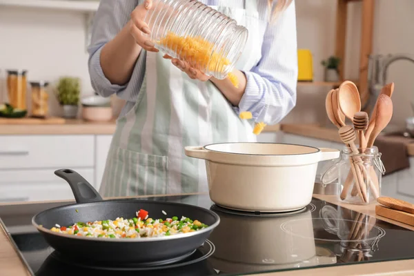 Woman Cooking Tasty Pasta Kitchen Stove Closeup — Stock Photo, Image