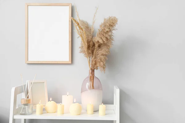 Shelf Burning Candles Vase Light Wall — Stock Photo, Image