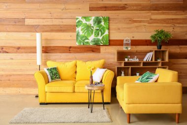 Modern odanın iç mimarisi.