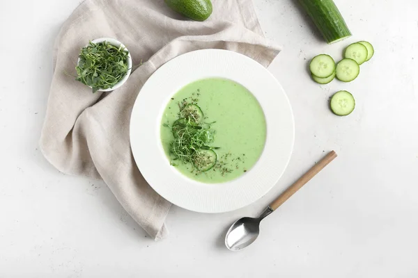 Bord Met Groene Gazpacho Ingrediënten Lichte Achtergrond — Stockfoto