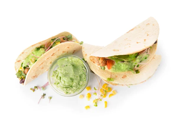 Tacos Και Νόστιμο Guacamole Μπολ Λευκό Φόντο — Φωτογραφία Αρχείου