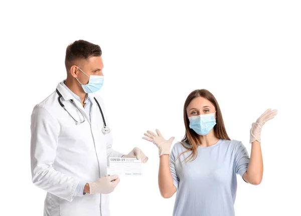 Doctor Giving Patient Her International Certificate Vaccination White Background — Stock Photo, Image