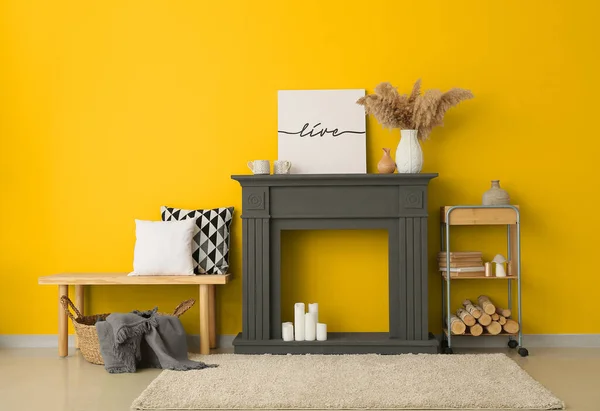 Trendy Interior Living Room Grey Fireplace Yellow Wall — Stock Photo, Image