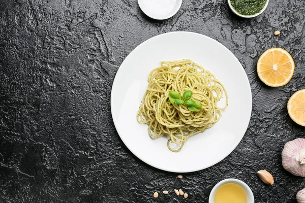 Plate Tasty Pesto Pasta Dark Background — Stock Photo, Image