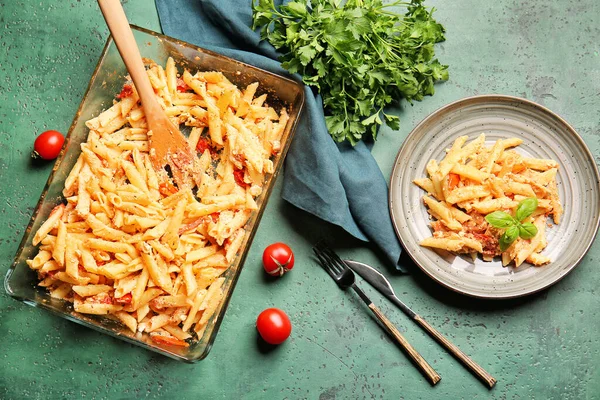 토마토와 치즈가 파스타 — 스톡 사진