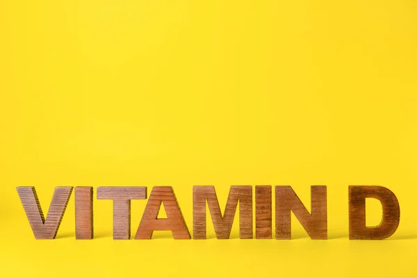 Texto Vitamina Sobre Fundo Cor — Fotografia de Stock