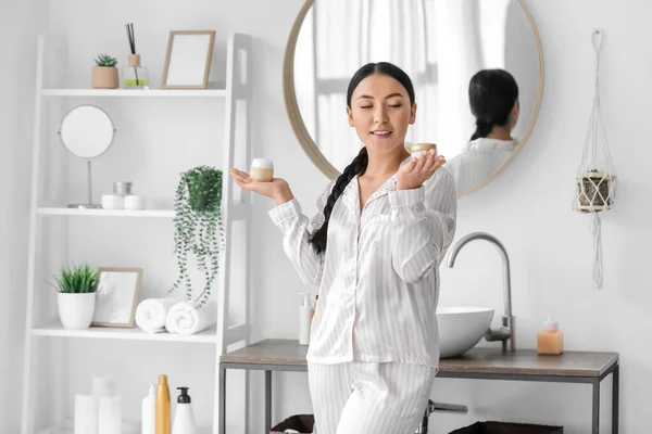 Beautiful Asian Woman Jars Cream Bathroom — Stock Photo, Image