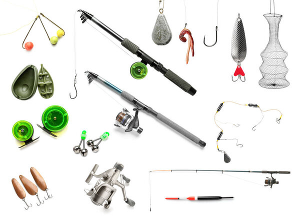 Комплект рыболовного оборудования на белом фоне