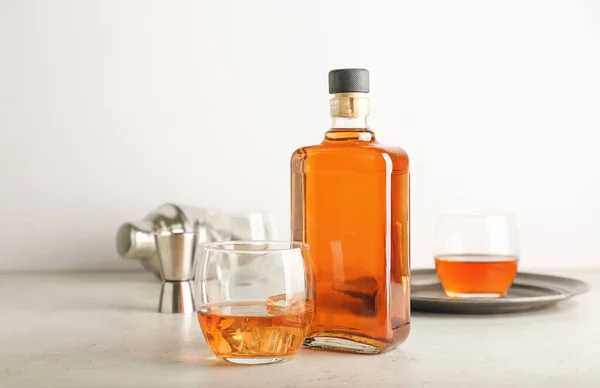 Bottle Glasses Cold Whiskey Light Background — Stock Photo, Image