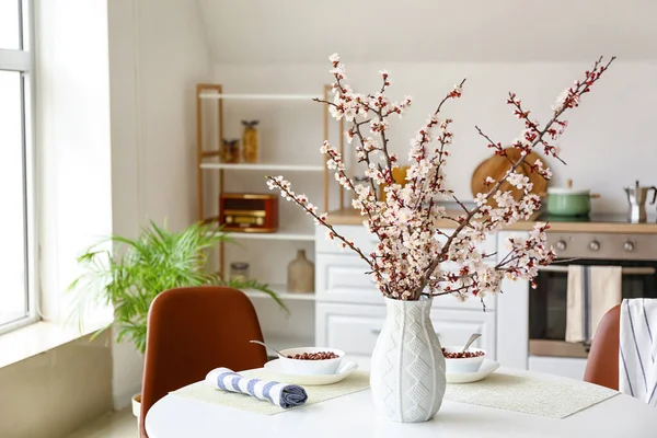 Vase Beautiful Blossoming Branches Dining Table Kitchen — Stock Photo, Image