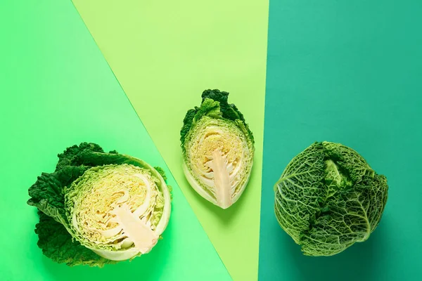 Pieces Fresh Savoy Cabbage Color Background — Stock Photo, Image
