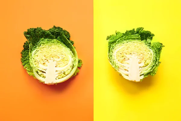 Halves Cut Fresh Savoy Cabbage Color Background — Stock Photo, Image