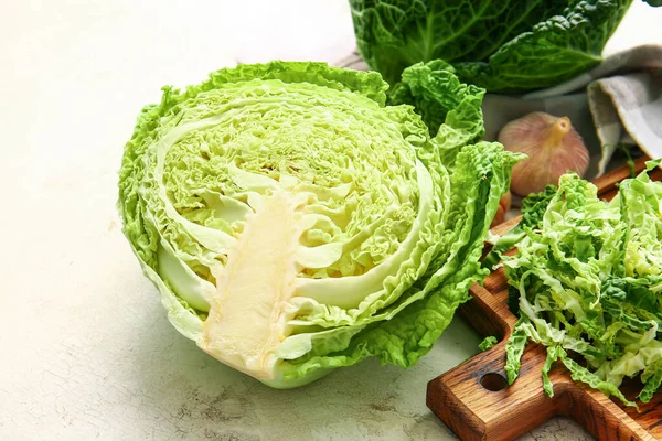 Heap Cut Savoy Cabbage Light Background Closeup — Stock Photo, Image