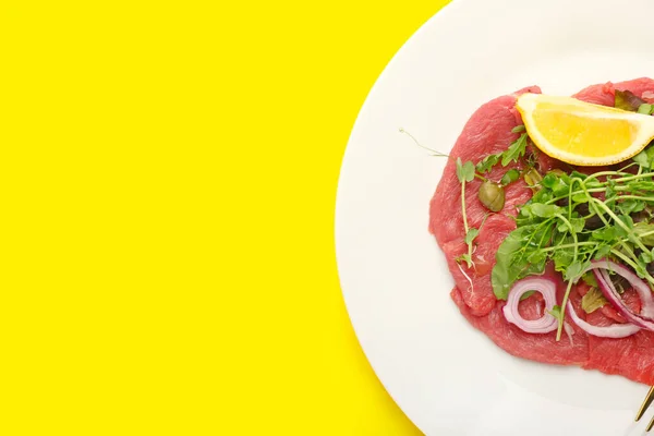 Plate Tasty Veal Carpaccio Color Background — Stock Photo, Image