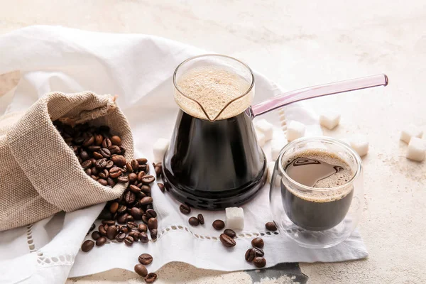 Cezve Kopje Turkse Koffie Bonen Grunge Achtergrond — Stockfoto