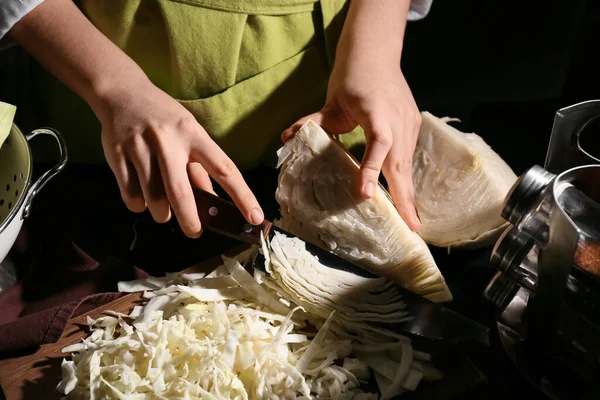 Woman Cutting Fresh Cabbage Dark Background Closeup — Stock Photo, Image