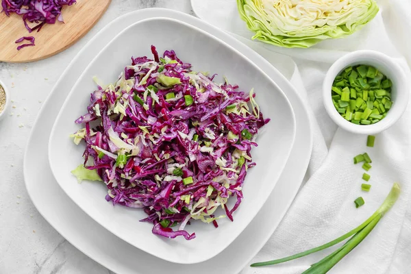 Composition Tasty Cabbage Salad Light Background — Stock Photo, Image