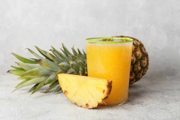 Glass Tasty Pineapple Smoothie Light Background — Stock Photo, Image