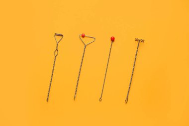 Renk arkaplanı üzerindeki konuşma düzeltmesi için logopedik araçlar