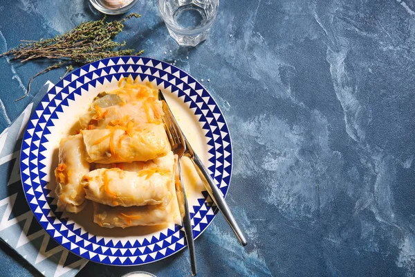 Plate Tasty Stuffed Cabbage Rolls Color Background — Stock Photo, Image