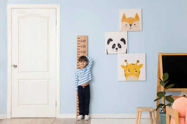 Little Boy Measuring Height Home — Stock Photo, Image