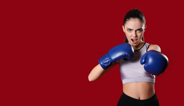 Entrenadora Deportiva Guantes Boxeo Sobre Fondo Color — Foto de Stock