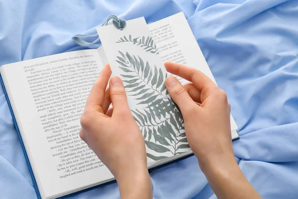 Woman Bookmark Book Bed Closeup — Stock Photo, Image