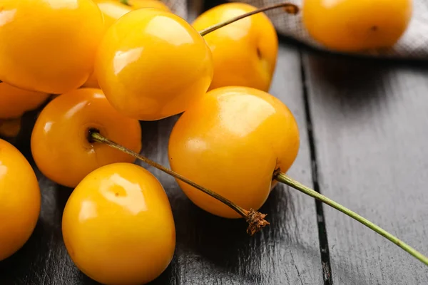 Tasty Sweet Cherries Dark Wooden Background Closeup — Stock Photo, Image