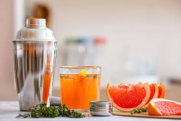 Glass Tasty Grapefruit Juice Table Kitchen — Stock Photo, Image