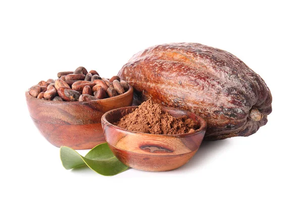 Frutta Fresca Cacao Polvere Fagioli Sfondo Bianco — Foto Stock