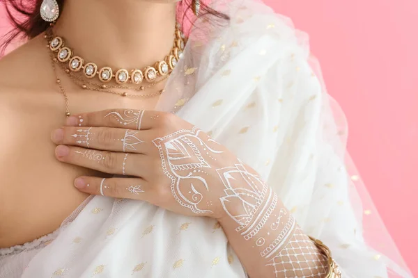 Beautiful Indian Woman Color Background Closeup — Stock Photo, Image