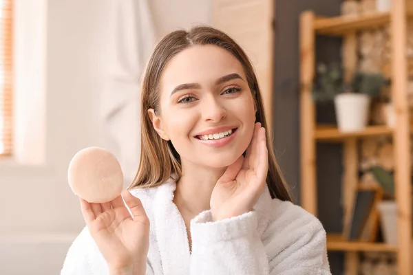 Beautiful Young Woman Applying Makeup Bathroom — Stock Photo, Image