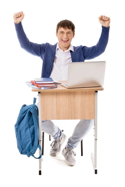 Glückliche Studentin Sitzt Schreibtisch Auf Weißem Hintergrund — Stockfoto