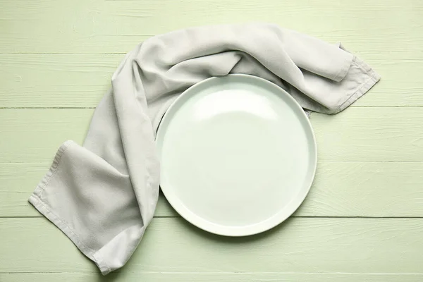 Serviette Tissu Assiette Sur Fond Bois Couleur — Photo